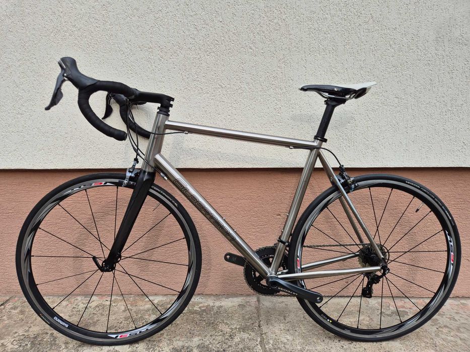Rower szosowy tytanowy Gilbertson, tytan, Shimano Ultegra