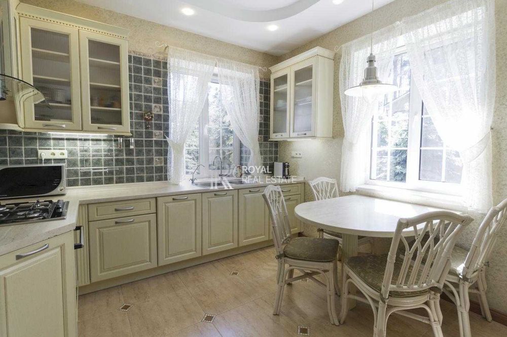 Оренда будинку Романків 5к 400м2  Обухівський район Лісна вул.