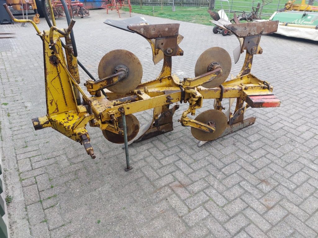 pług obrotowy 2 skibowy huard rumptstad kroje  lekki ursus c360 c330
