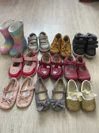 Дитяче взуття, пінетки,туфлі,кросівки,ботіночки,черевички 19,20,21 роз