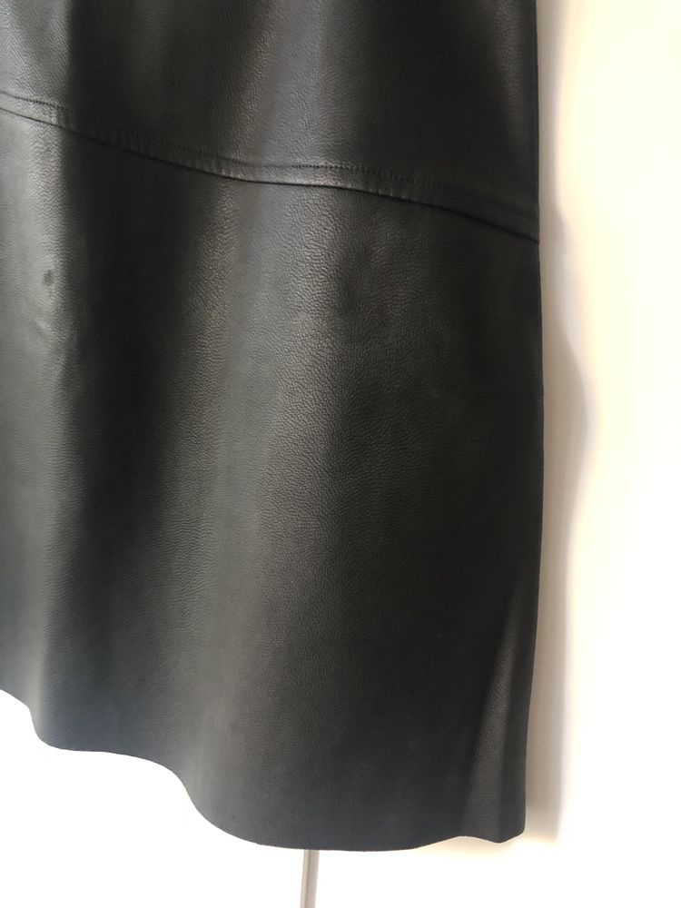 Skórzana czarna spódnica Kappahl