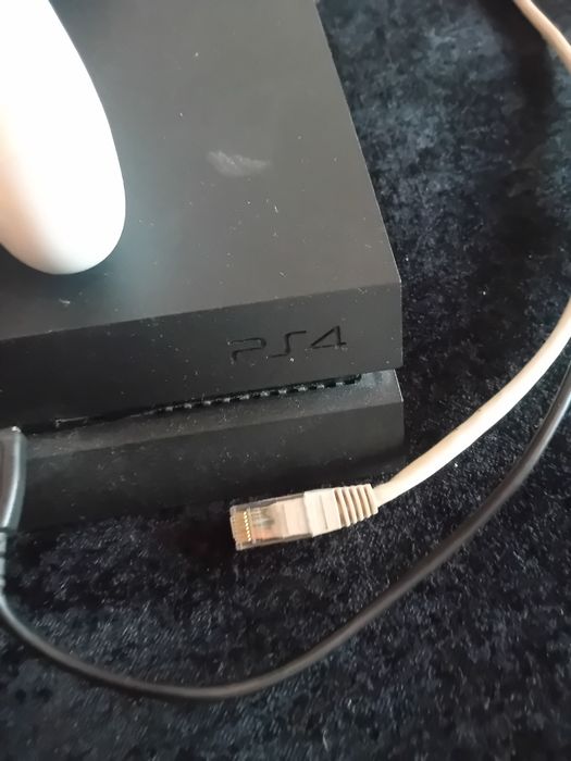 Ps4 como nova e wm.bom estado