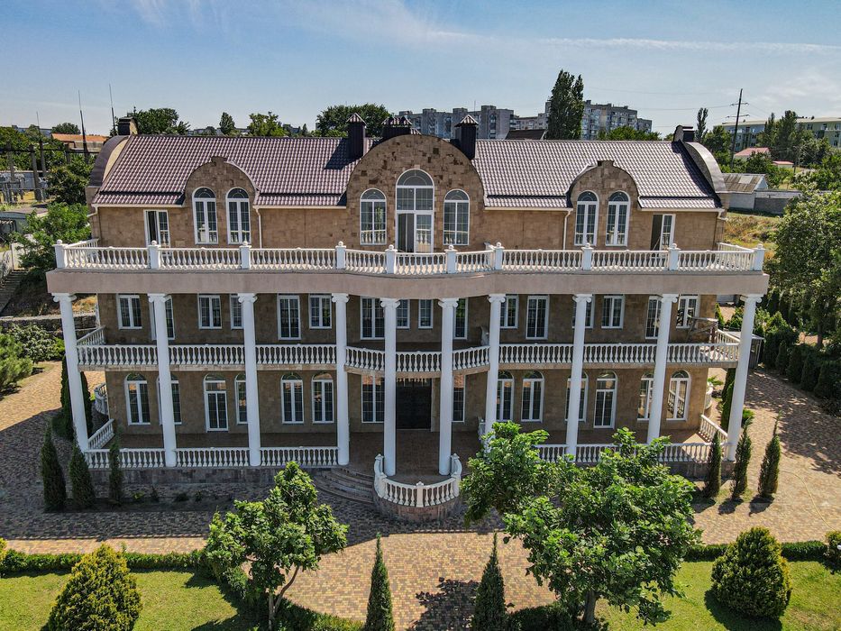 Продаю клубний будинок м.Миколаїв