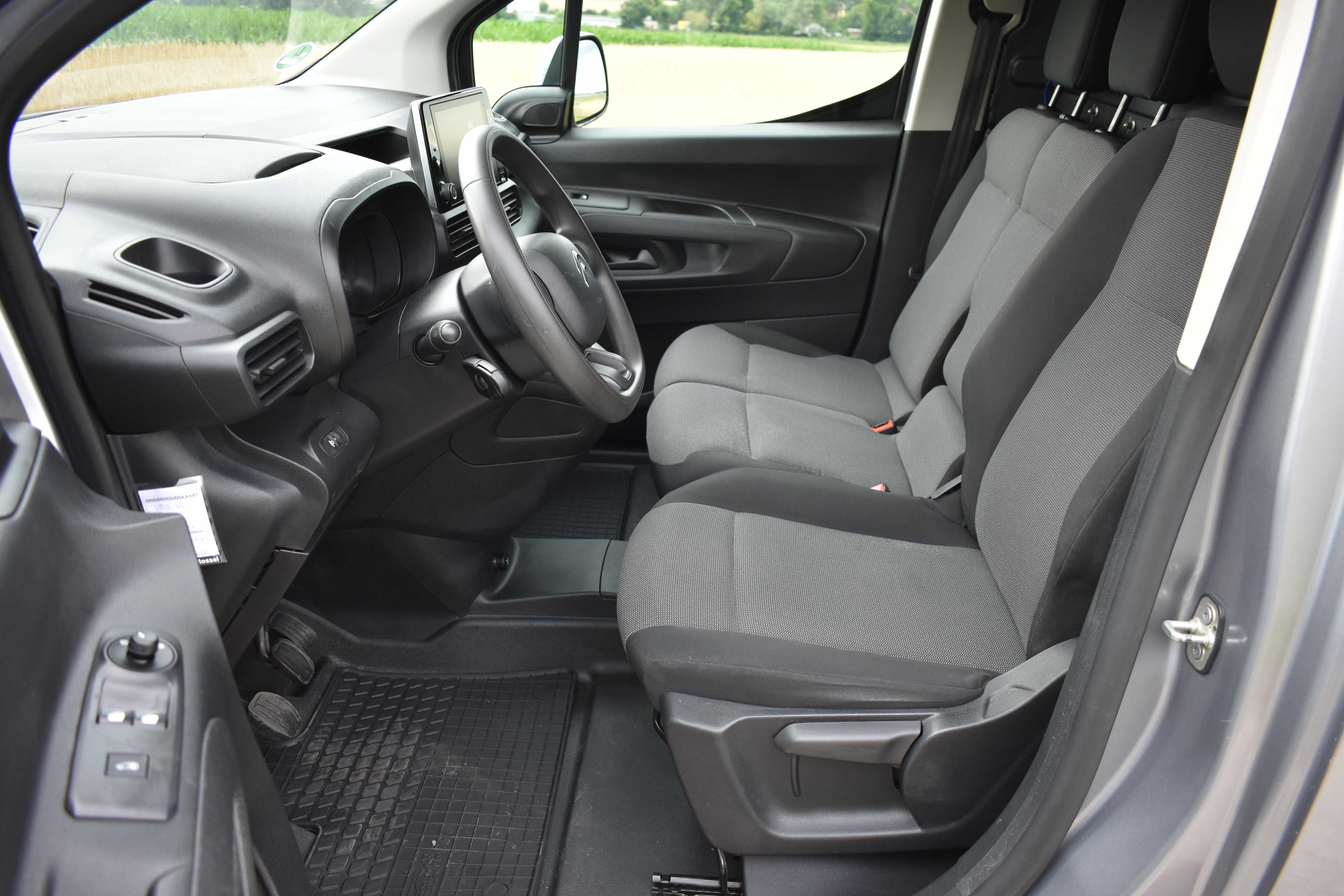 BEZWYPADKOWY Citroen BERLINGO 1.6HDI 2019r FVat23% Navi PDC Nowe Opony