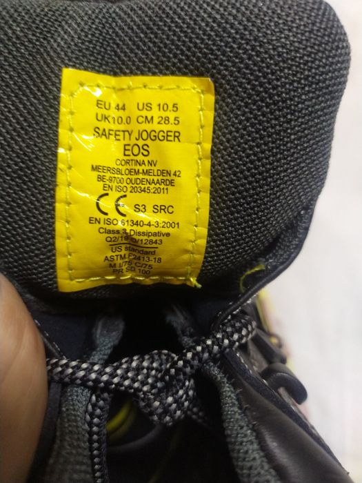 Робоче взуття з захистом маю розміри