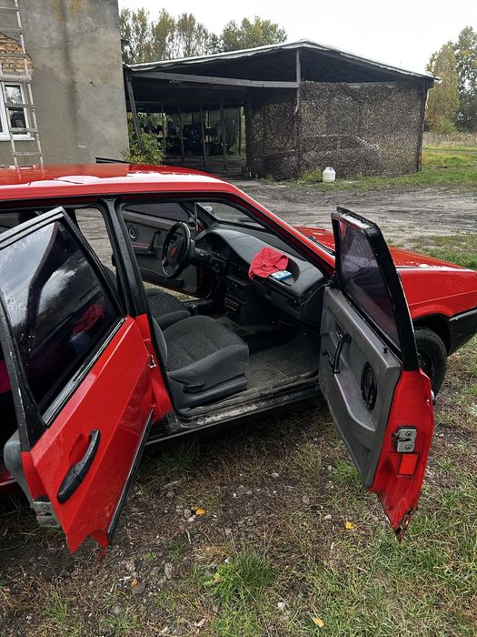 Авто  ВАЗ  21093