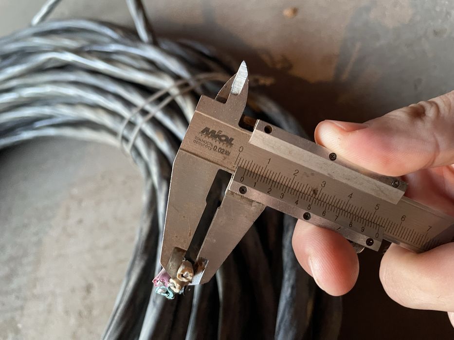 Провід (дріт) алюмінієвий, 4-х жильний, 54 метра, 60 грн за метр, торг