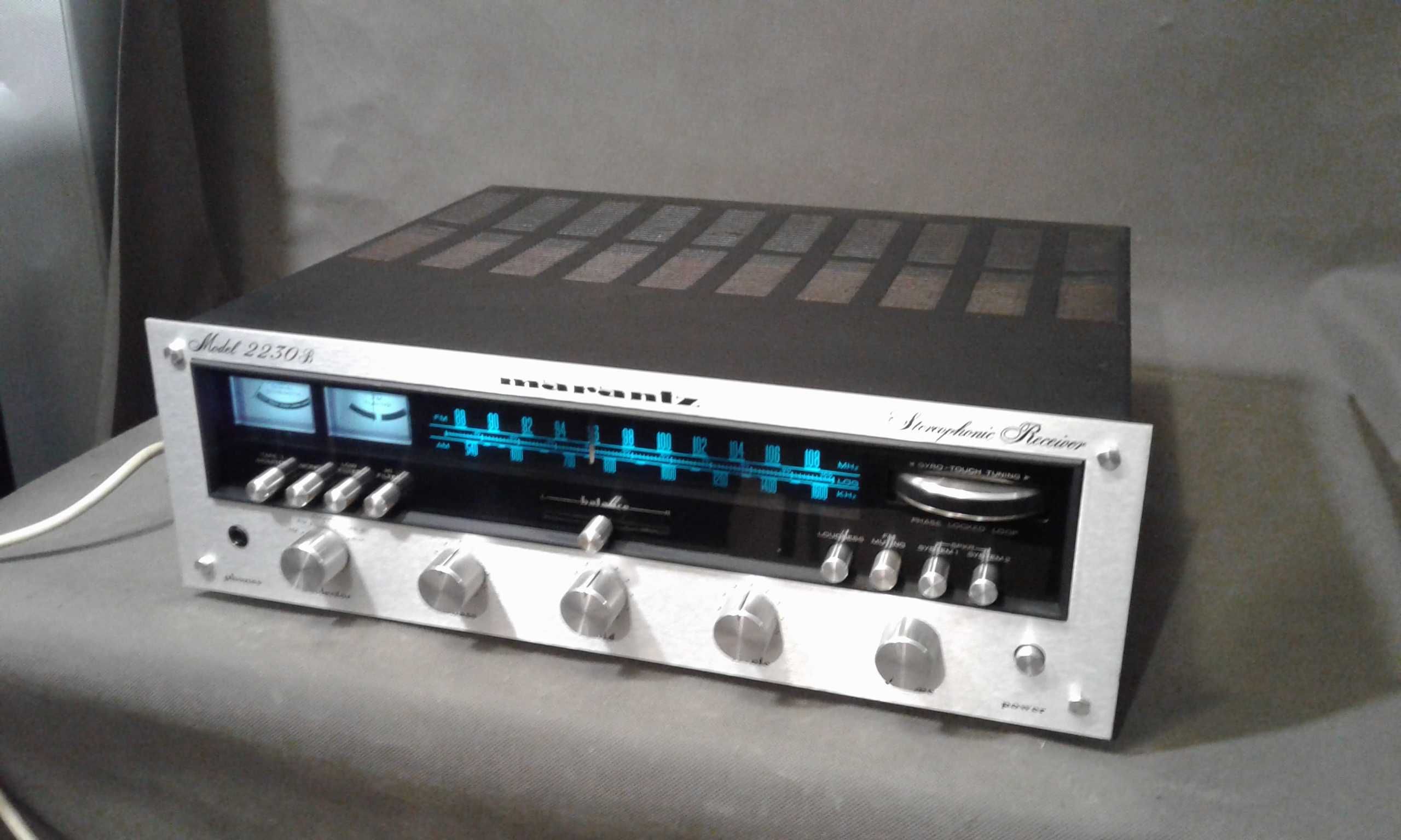 MARANTZ 2230B, amplituner stereo