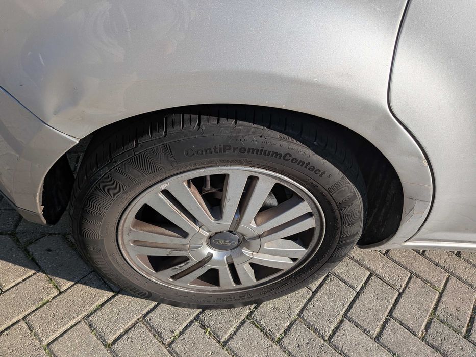 Ford C-Max 1.6 TDCi Ghia | Familiar Espaçosa e Económica