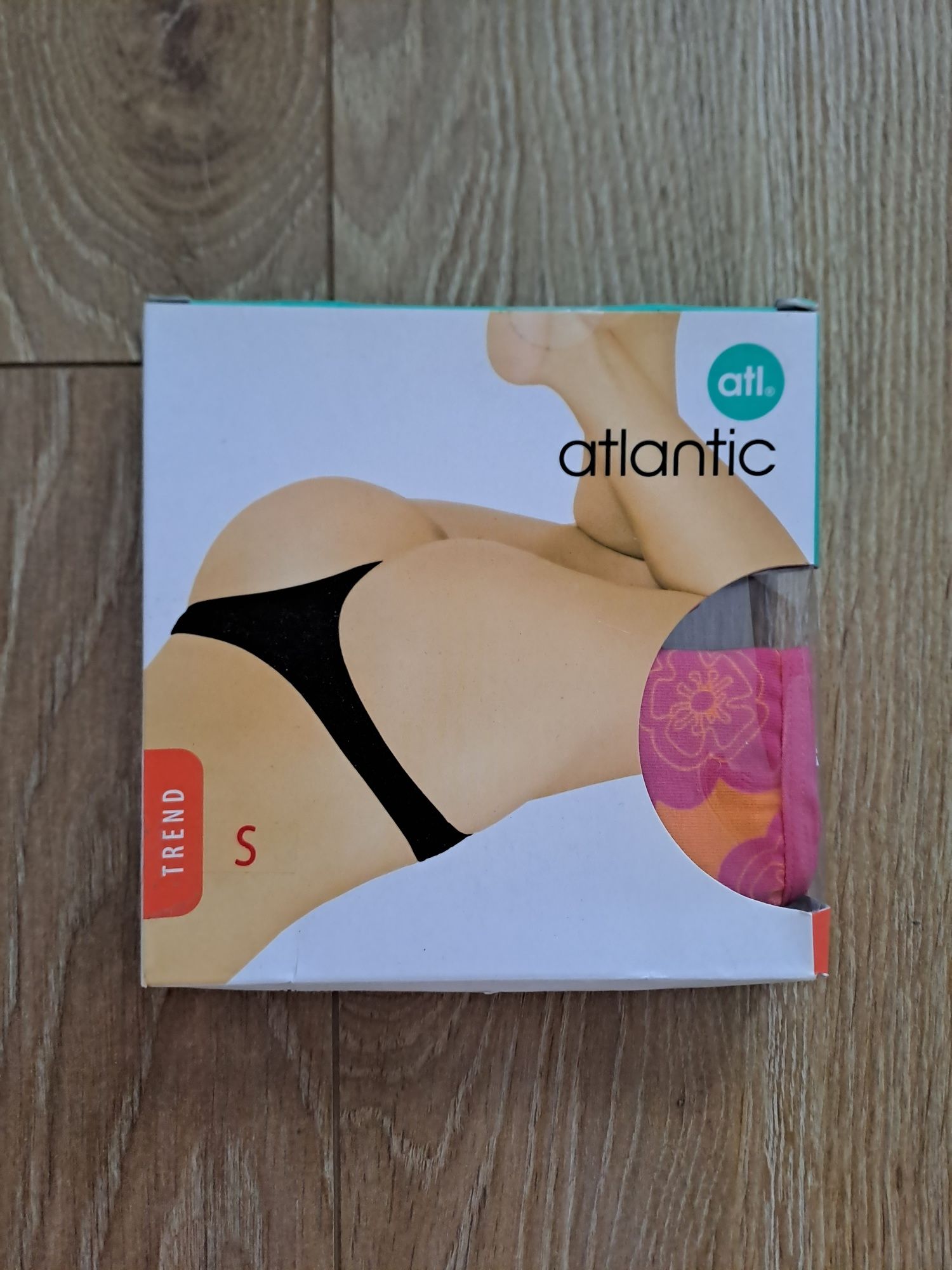 2+1 Stringi damskie Atlantic, rozmiar S, 2 sztuki