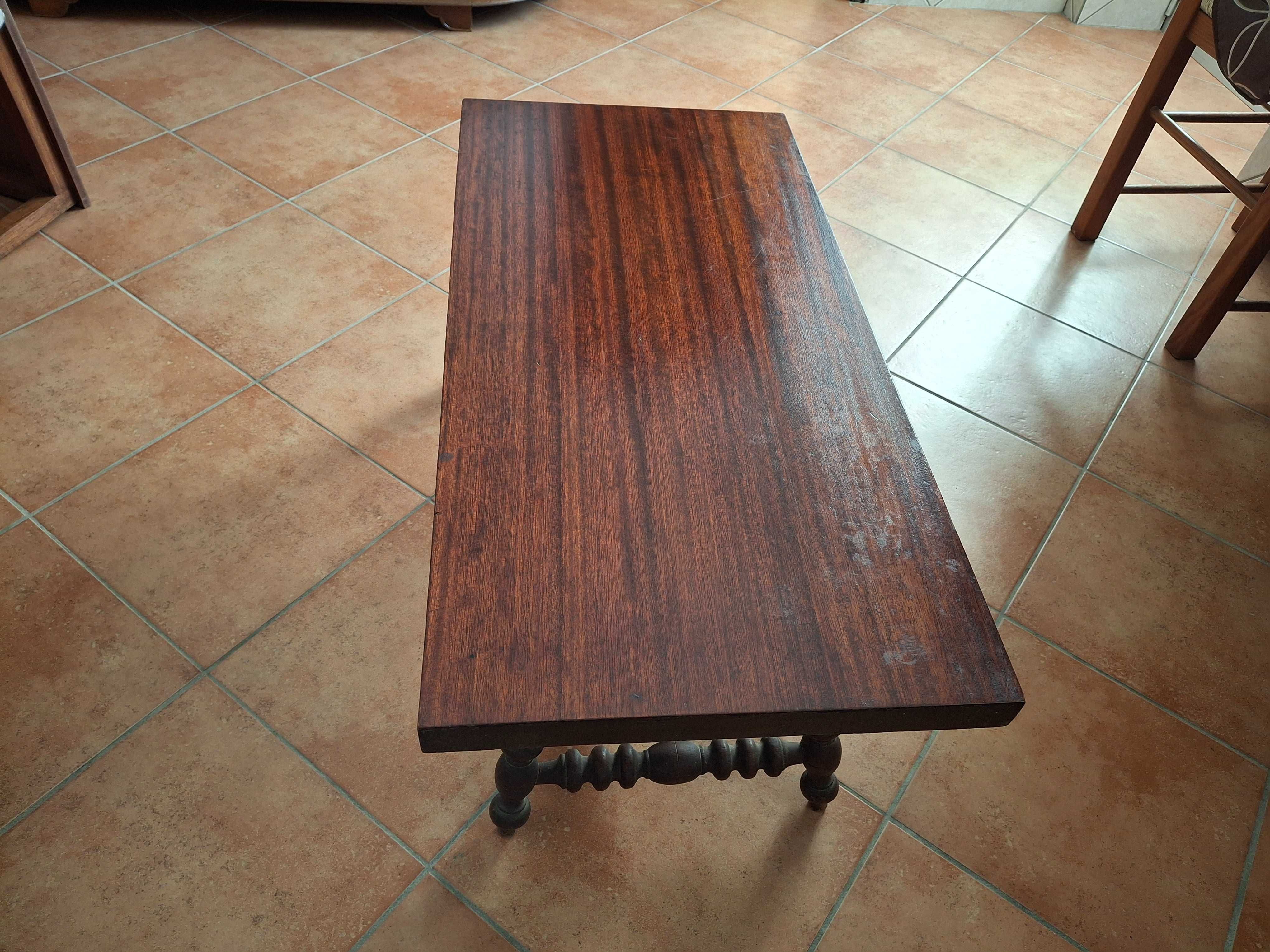 Mesa centro de sala