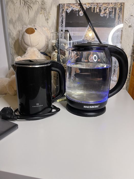 Електрочайник Edenberg 600 мл черный