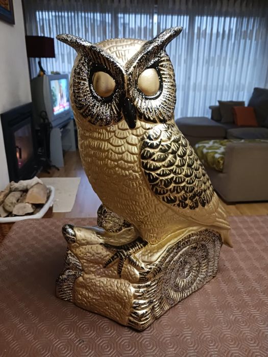 Duas corujas decorativas