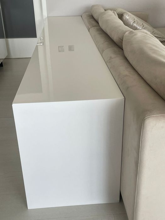 Móvel branco Lacado