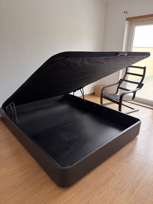 Cama de casal 160×200 cm com arrumação