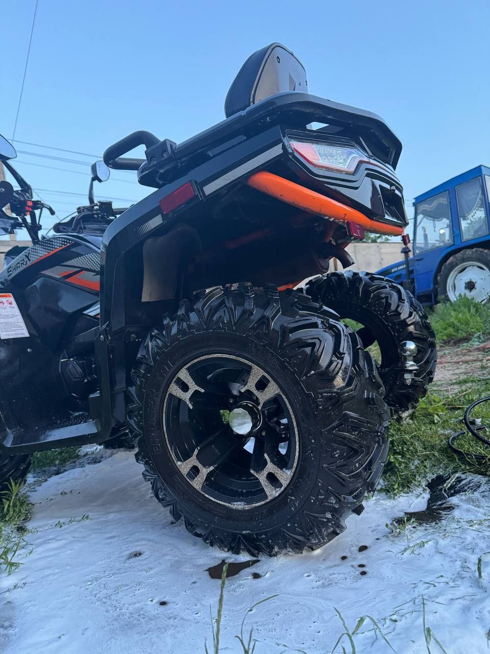 Продам квадроцикл шарк 300