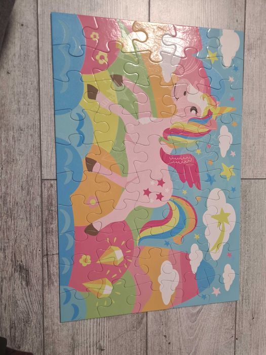 Puzzle glow in the dark