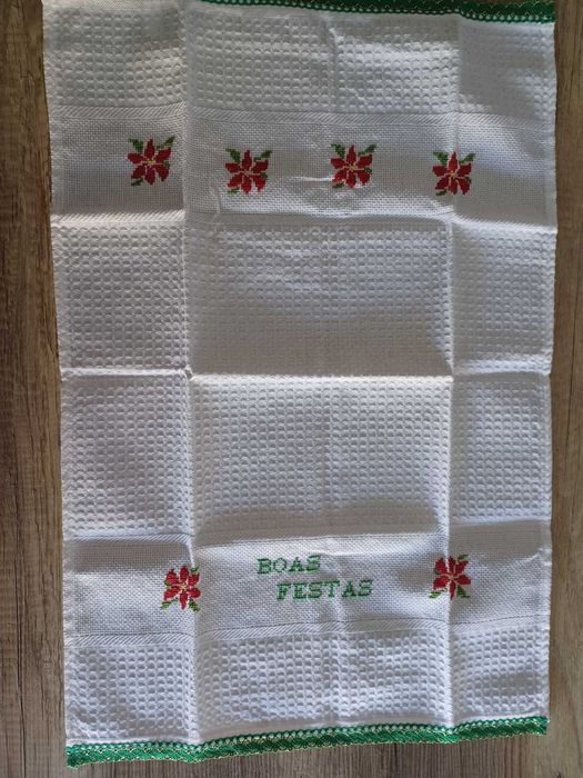 pano de cozinha bordado