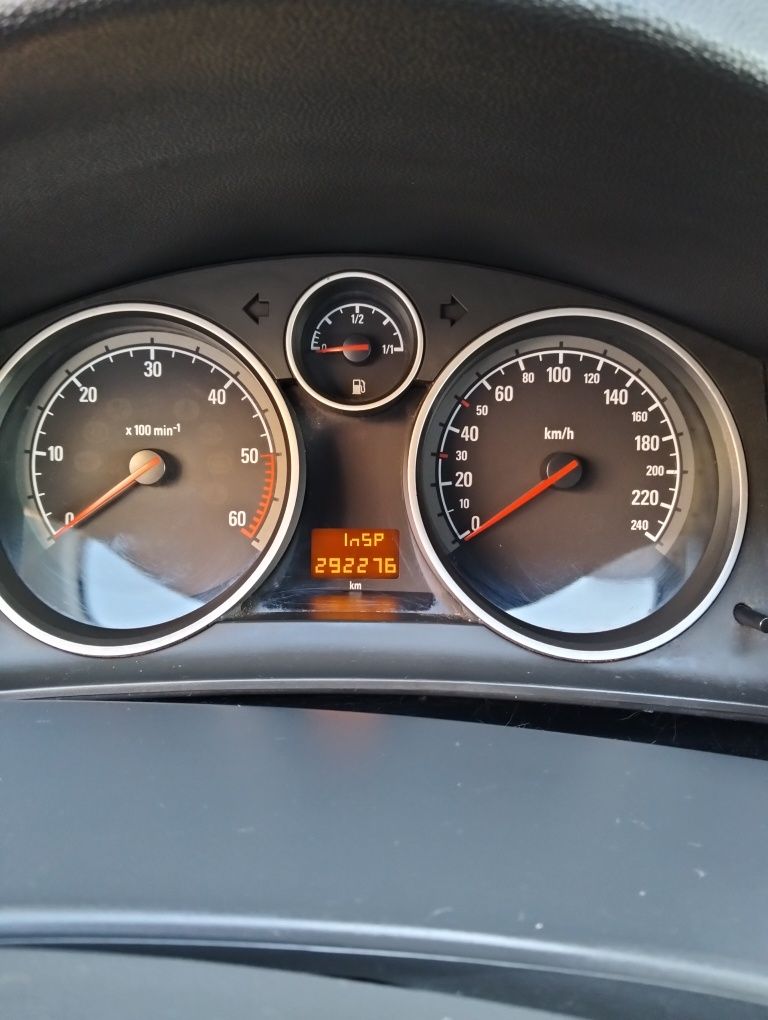 Opel Astra CDTI 1.300 diesel com 290.000 KMS  de 2006 e com caixa de 6