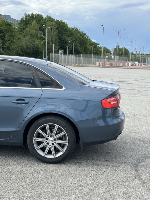 Audi A4 2015 дизель 2.0