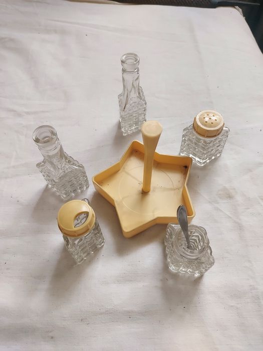 Radziecki zestaw przypraw, Solniczka, pieprzniczka, musztardnica, łyżk