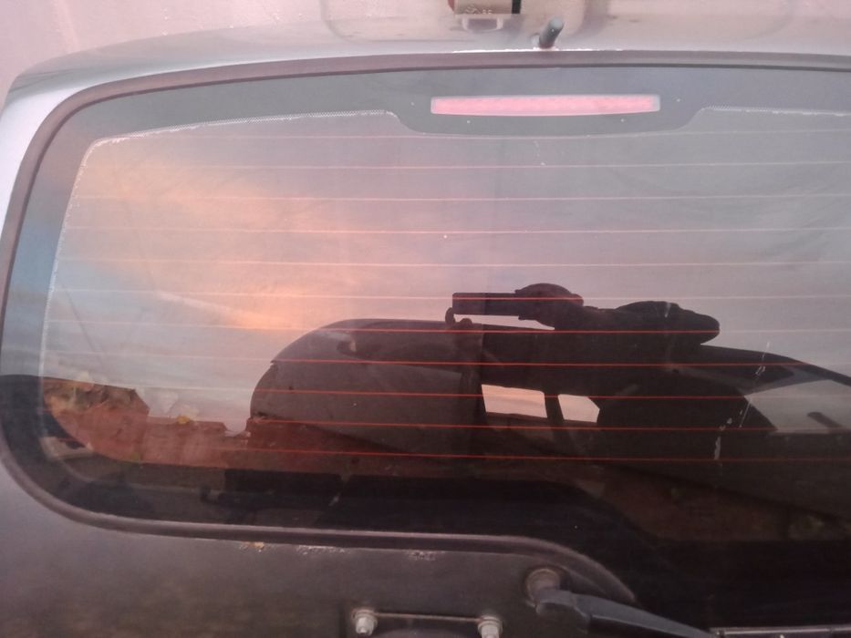 Задняя крышка багажника на Ниву Шевроле 2123