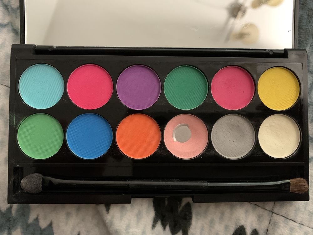 Paletka paleta cieni do powiek cień sleek makeup