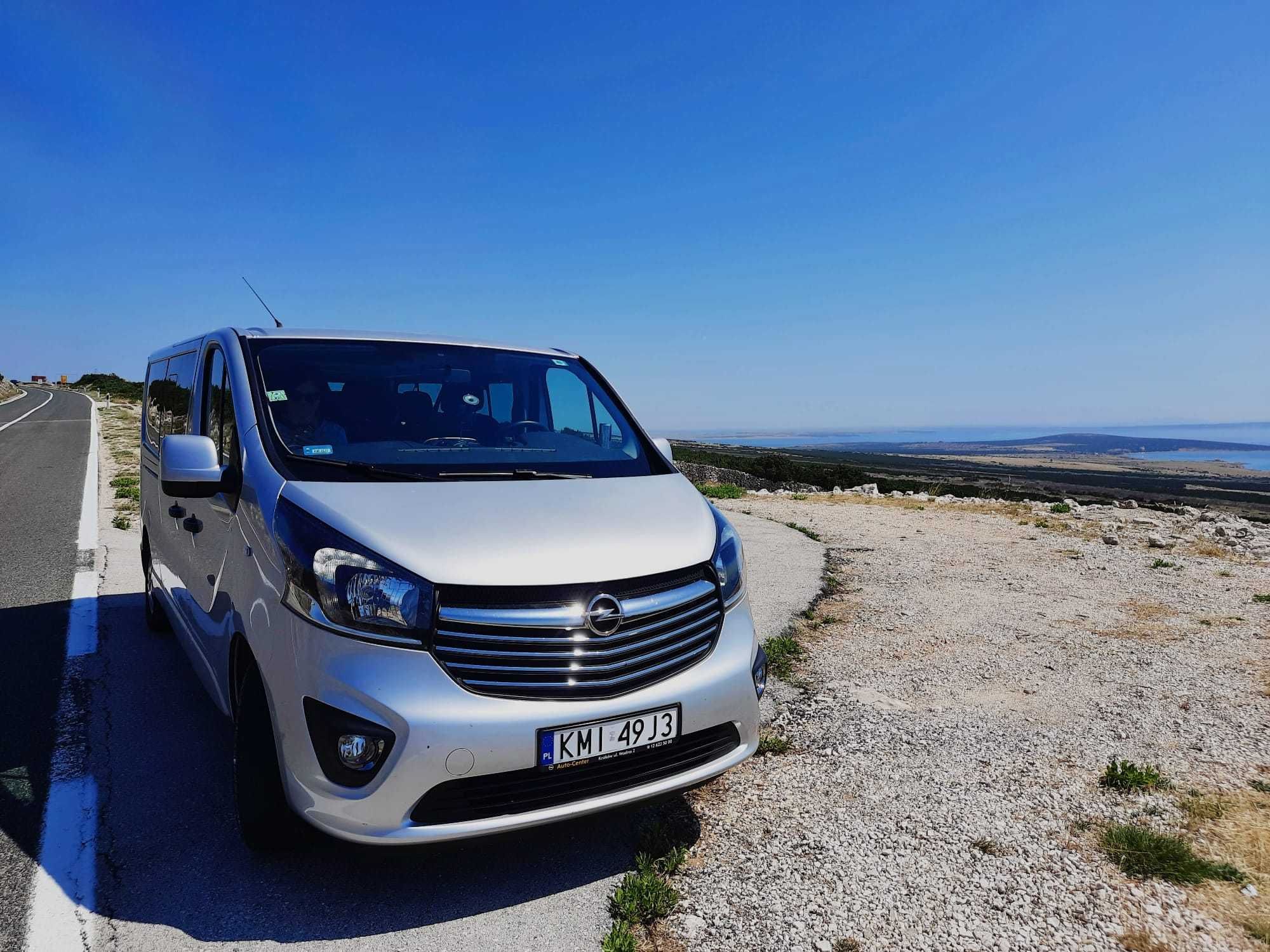 Wynajem busa 9-osobowego Opel Vivaro!! Winiety !! Wolne wakacje !!