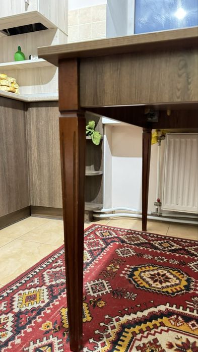 Стіл кухонний крісла стільці