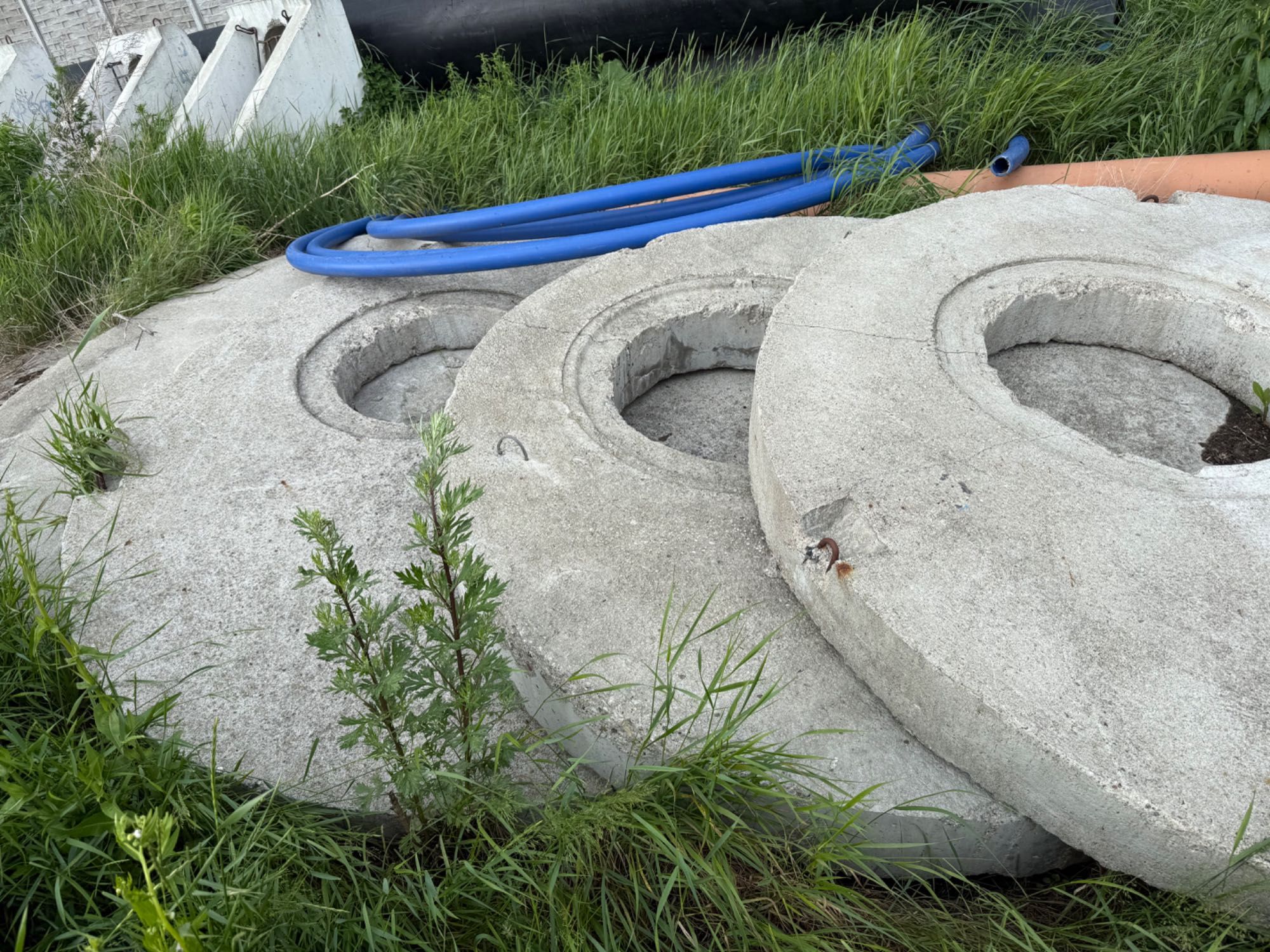 Studnia betonowa 500 krąg 1000 pokrywa 1200 dekiel 1800 nowa Urzywana