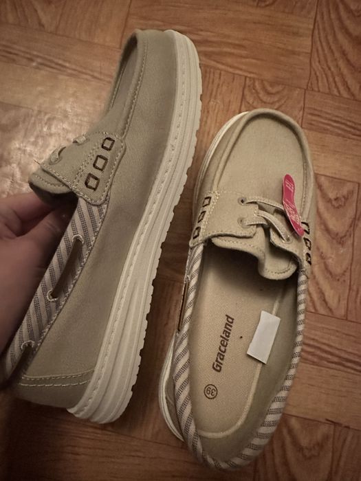 Мокасины лоферы новые размер 39