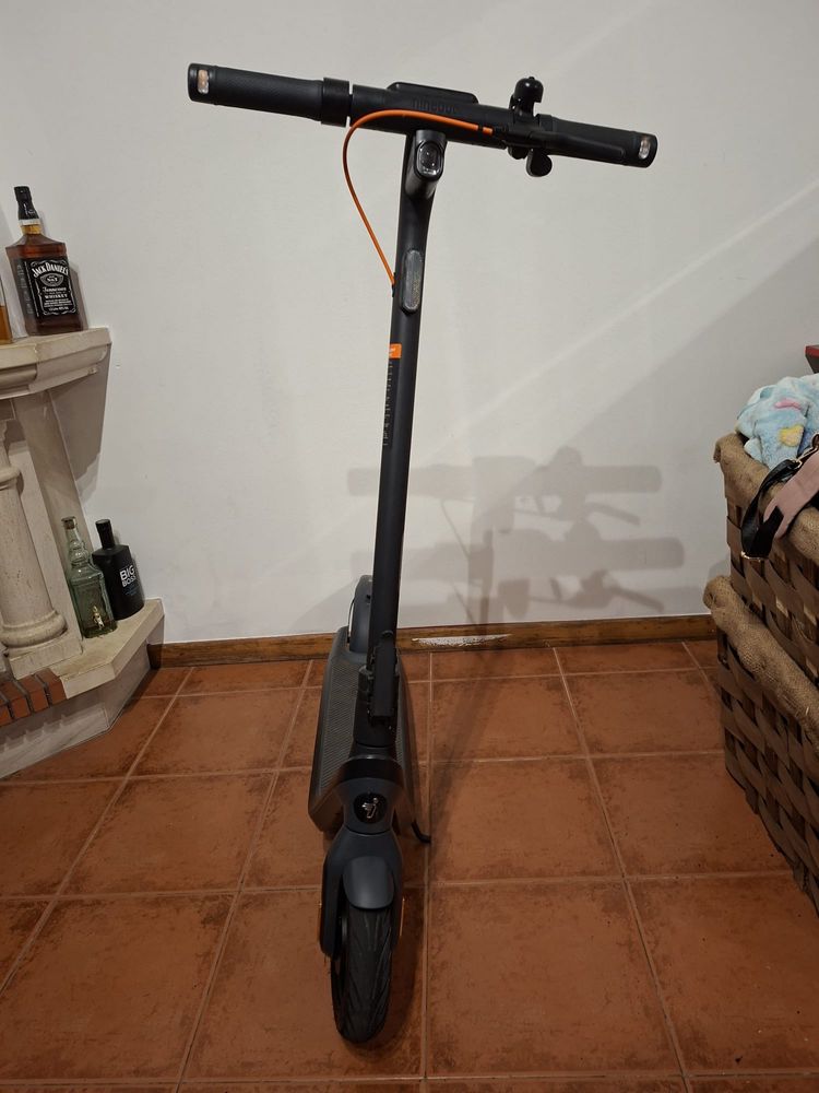 Segway ninebot kickscooter E2 pro E