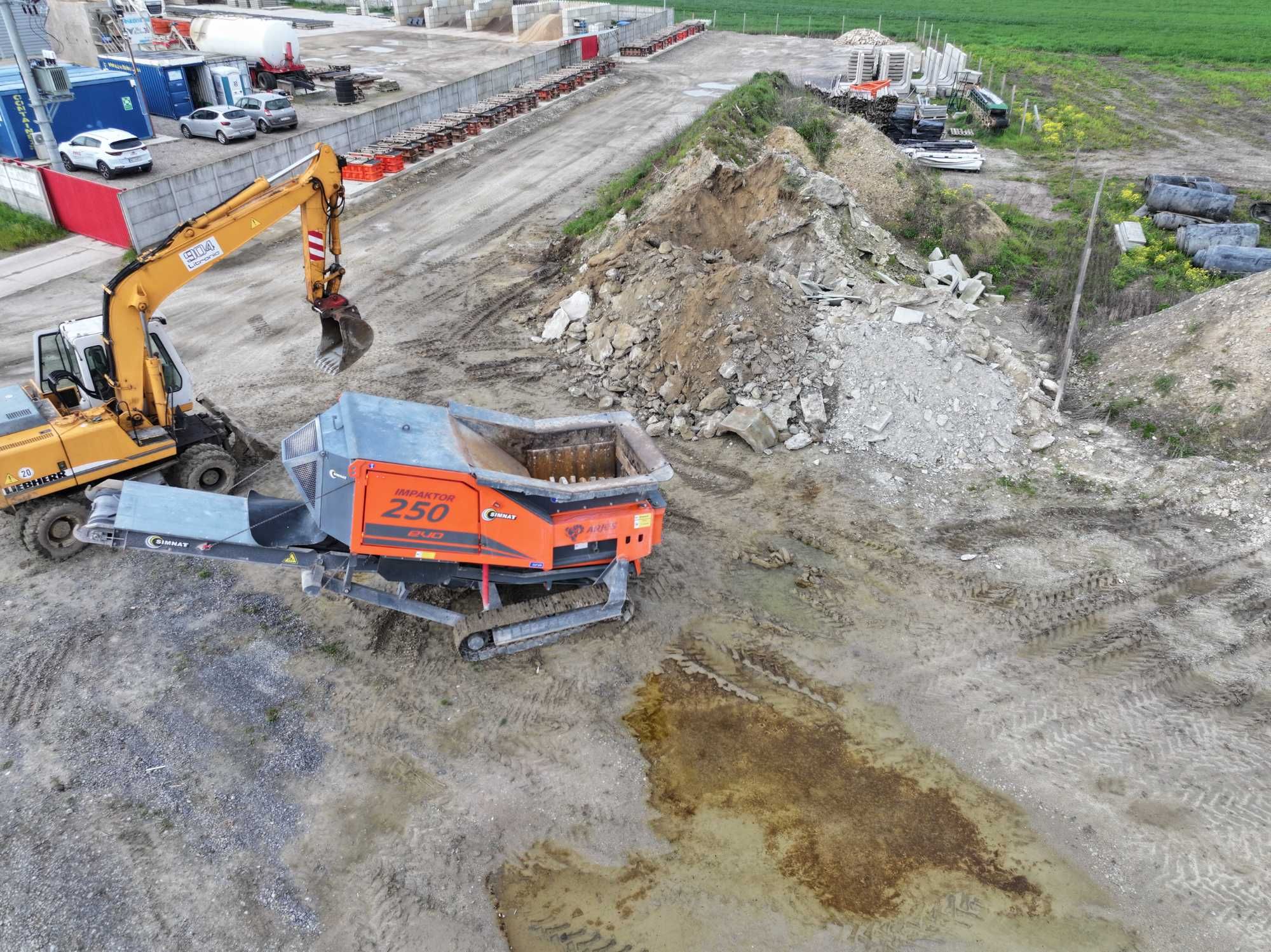 Kruszenie gruzu, rozdrabnianie, usługa mobilna Arjes Impactor  250