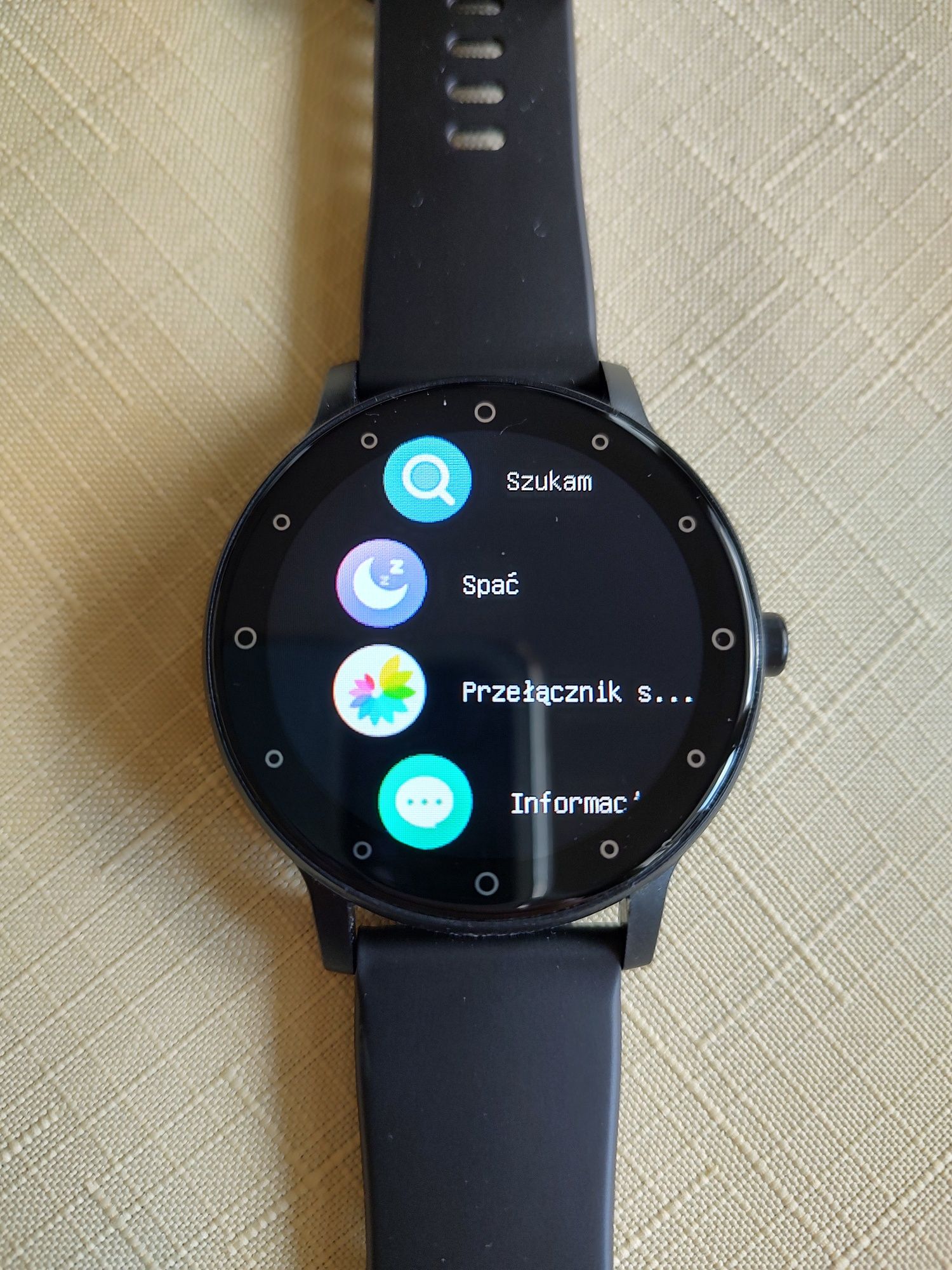 Smartwatch wyświetlacz amoled