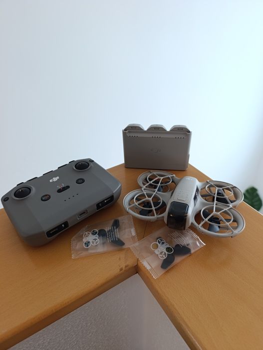 DJI Neo - Fly More Combo