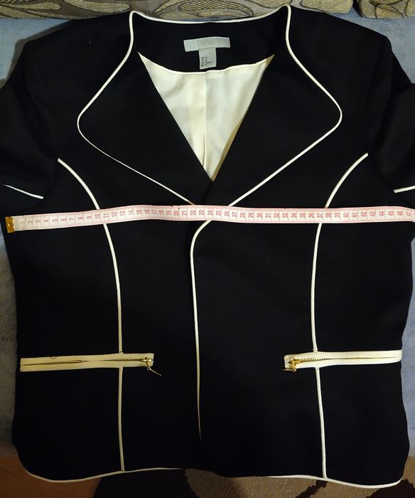 Піджак жіночий елегантний