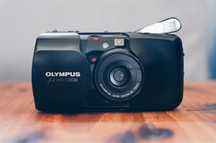 Câmera Olympus mju Zoom – Para Peças ou Reparação