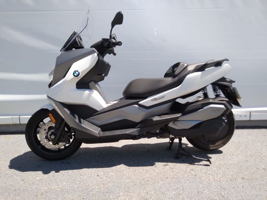 BMW C 400 GT .