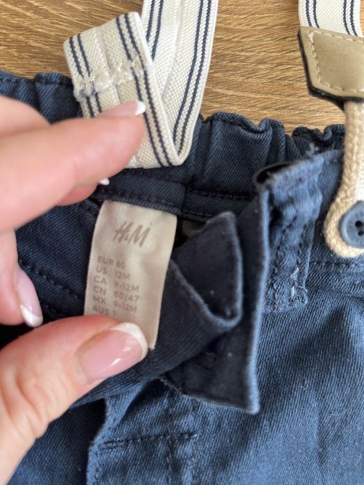 Świąteczny komplet koszula czerwona krata granatowe spodnie z szelkami