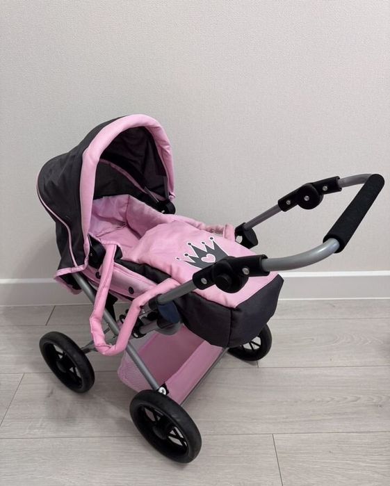 Коляска для ляльок