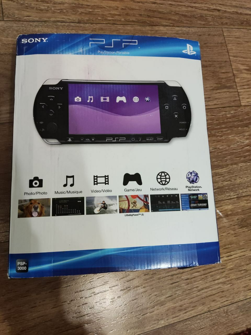 Продам приставку Sony PSP 3000