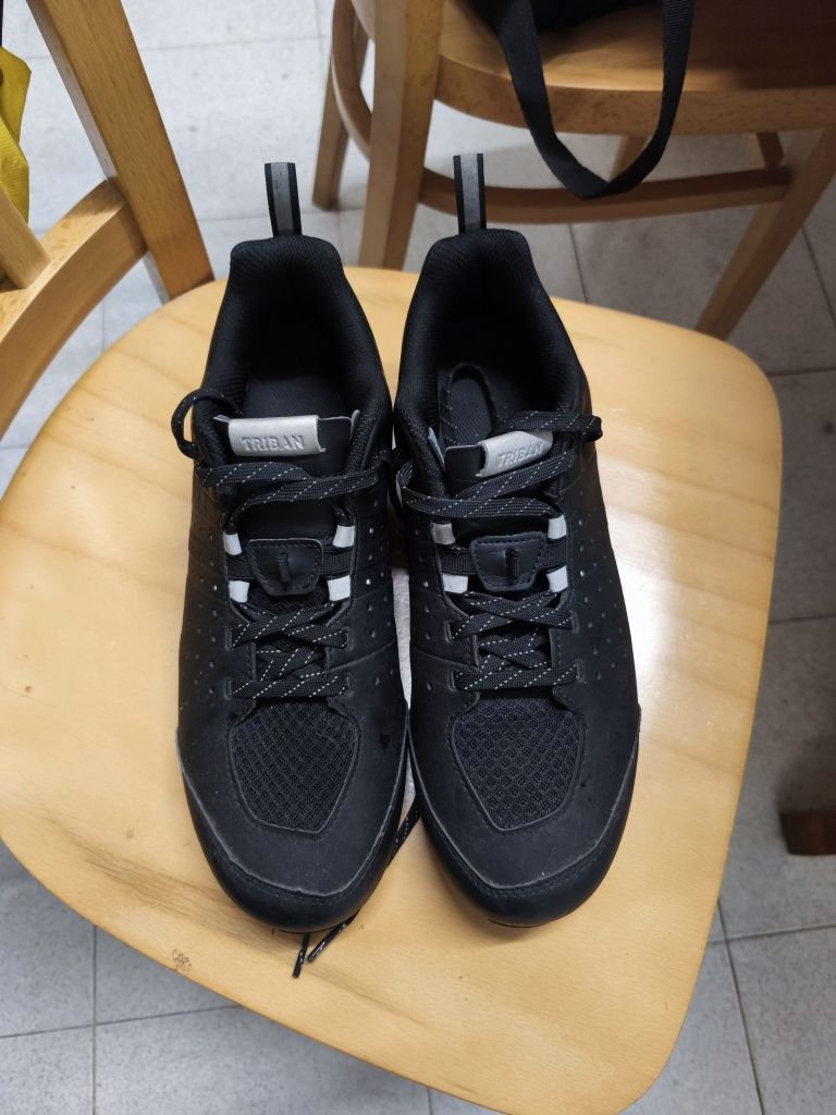 Pedais encaixe Shimano BTT e sapatos BTT tribian n42