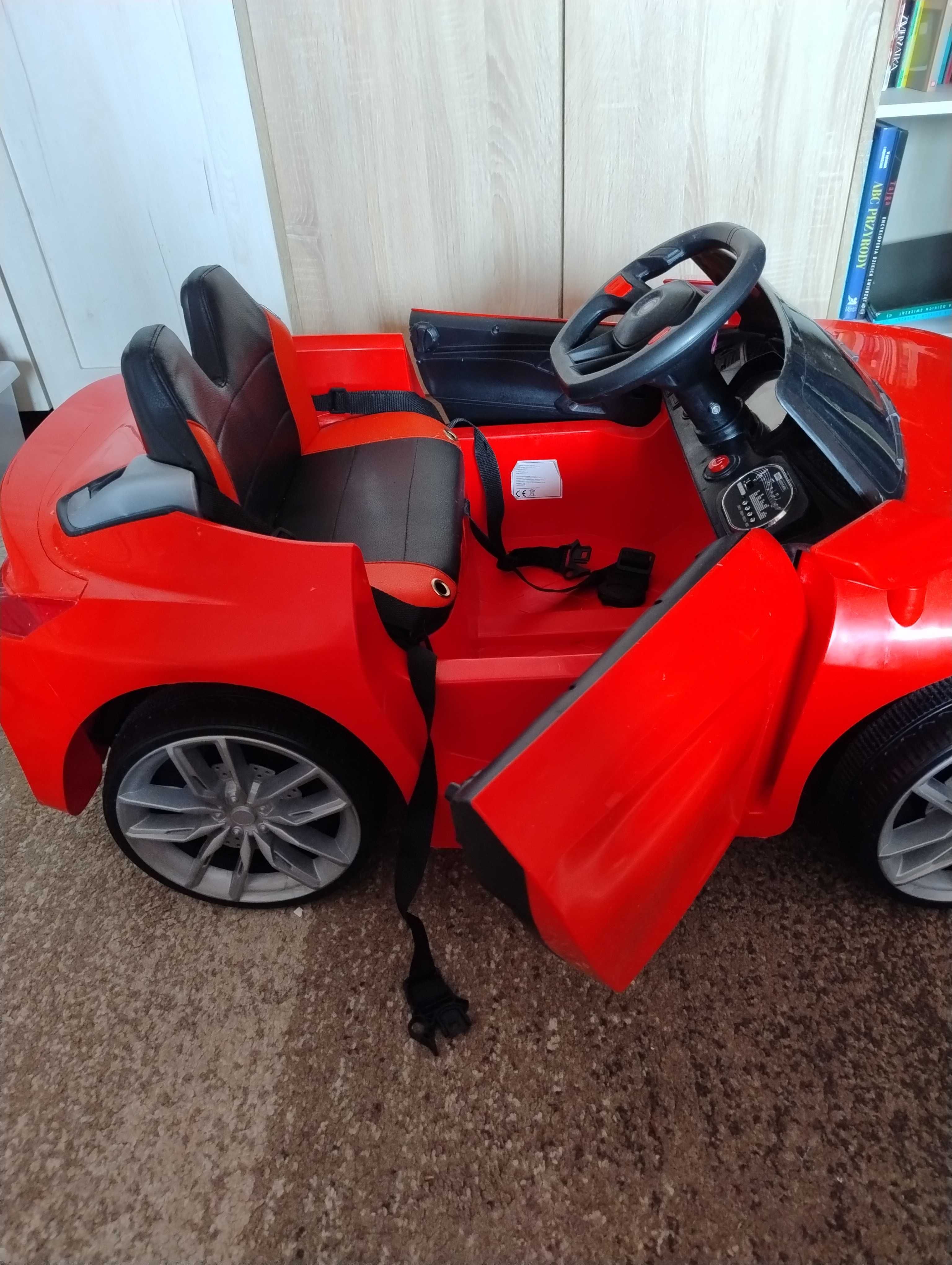Super cabrio do jeżdżenia dla dzieci stan bardzo dobry