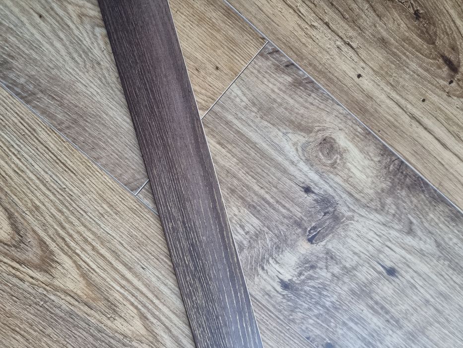 Listwy przypodłogowe