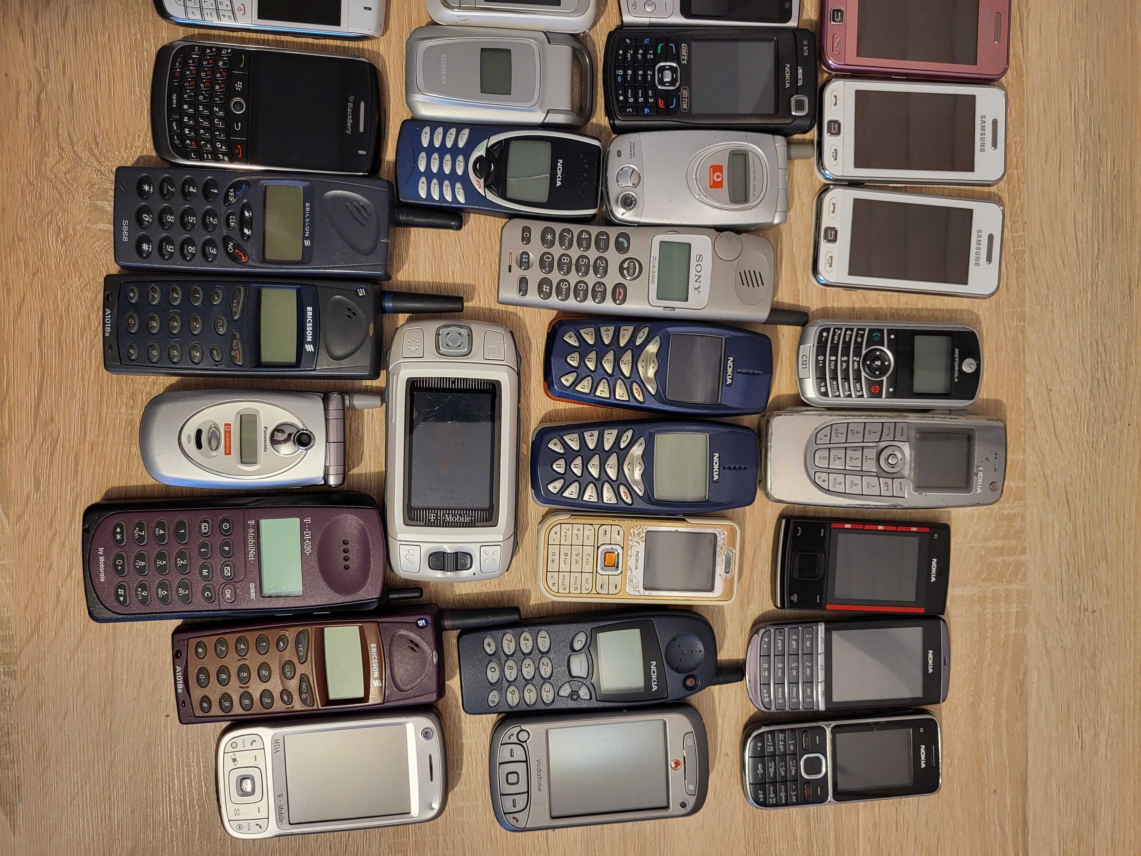 Stare telefony komórkowe kolekcja zestaw złom odzysk elektronika Nokia