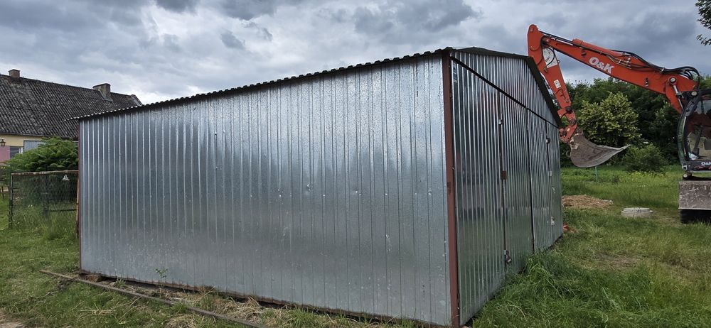 Garaż blaszak  Na dwa stanowiska.