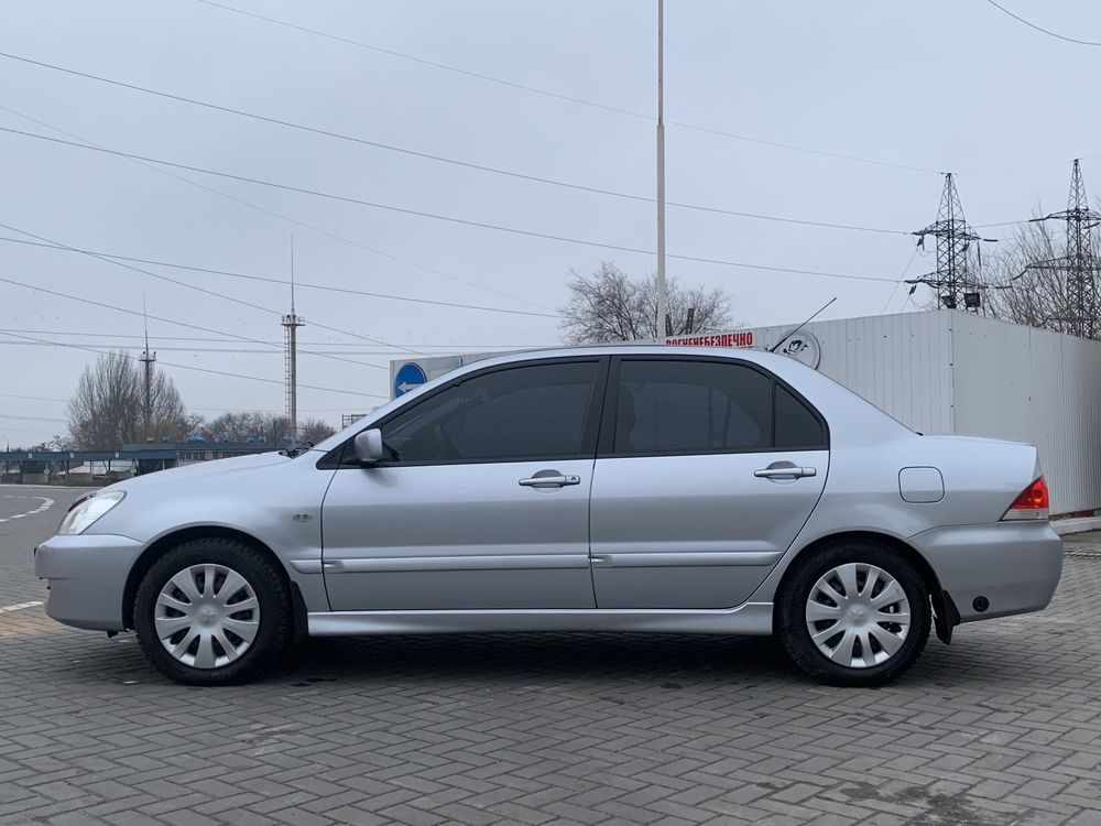 Продам Mitsubishi lanser 1.6