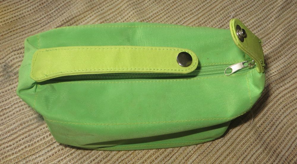 Necessaire ideal campismo, impermeável Marca Benéfibra