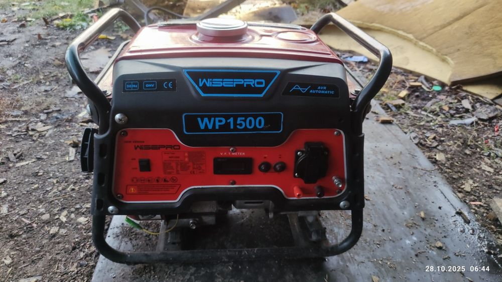 Продам бензиновий генератор