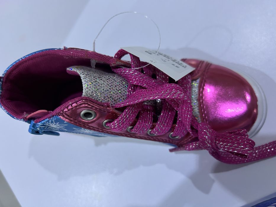 Buty, polbuty dziecięce nowe